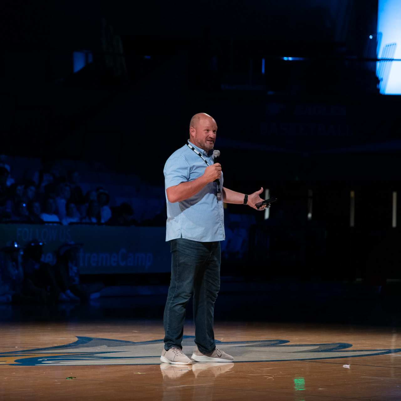 Jeff Redlin preaching